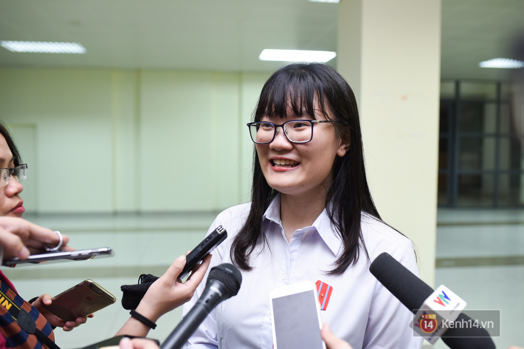 Nữ sinh 2000 giành HCV Olympic Sinh học Quốc tế, đạt kỷ lục thí sinh có điểm thi cao nhất thế giới: Ba lô đến trường nặng 8kg toàn là sách vở