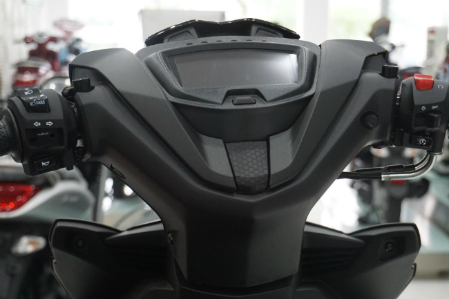 Ảnh thực tế 2019 Yamaha Exciter RC tại đại lý, giá từ 47 triệu đồng