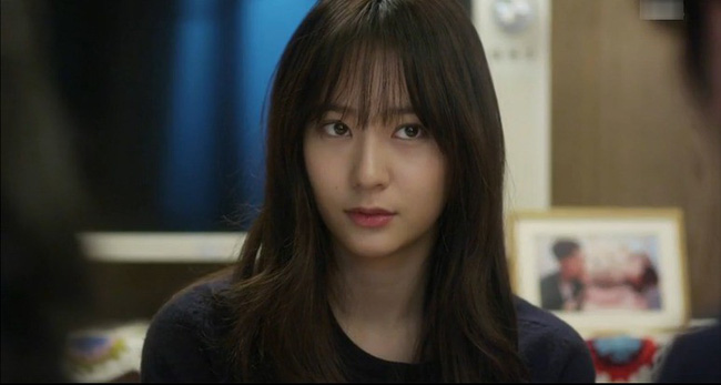 Tăng ca về muộn, mẹ chồng phần cơm thừa canh cặn, tôi chẳng bận tâm lại làm thế này khiến bà tức nổ mắt