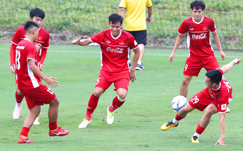 Quế Ngọc Hải: ‘Chưa ai chắc suất dự AFF Cup 2018