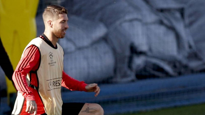 Sergio Ramos nổi cơn thịnh nộ, dằn mặt đồng đội trẻ Sergio Ramos nổi cơn thịnh nộ, dằn mặt đồng đội trẻ