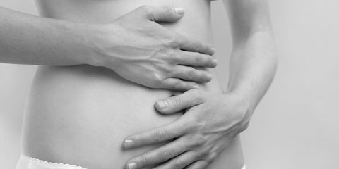 Đinh ninh bị bệnh đường ruột, 2 năm sau cô gái ngã ngửa khi biết mình mắc căn bệnh đáng sợ này