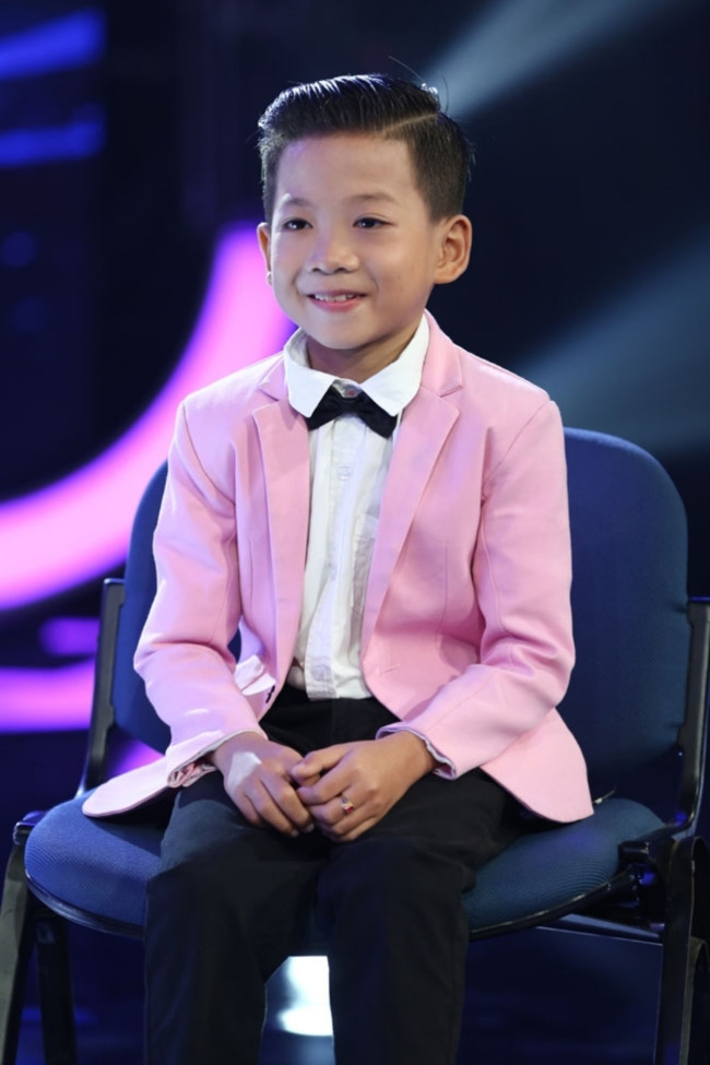 Giọng hát Việt nhí: Sự cố khán giả nhí 11 tuổi được chọn là chiêu trò dàn dựng của chương trình?