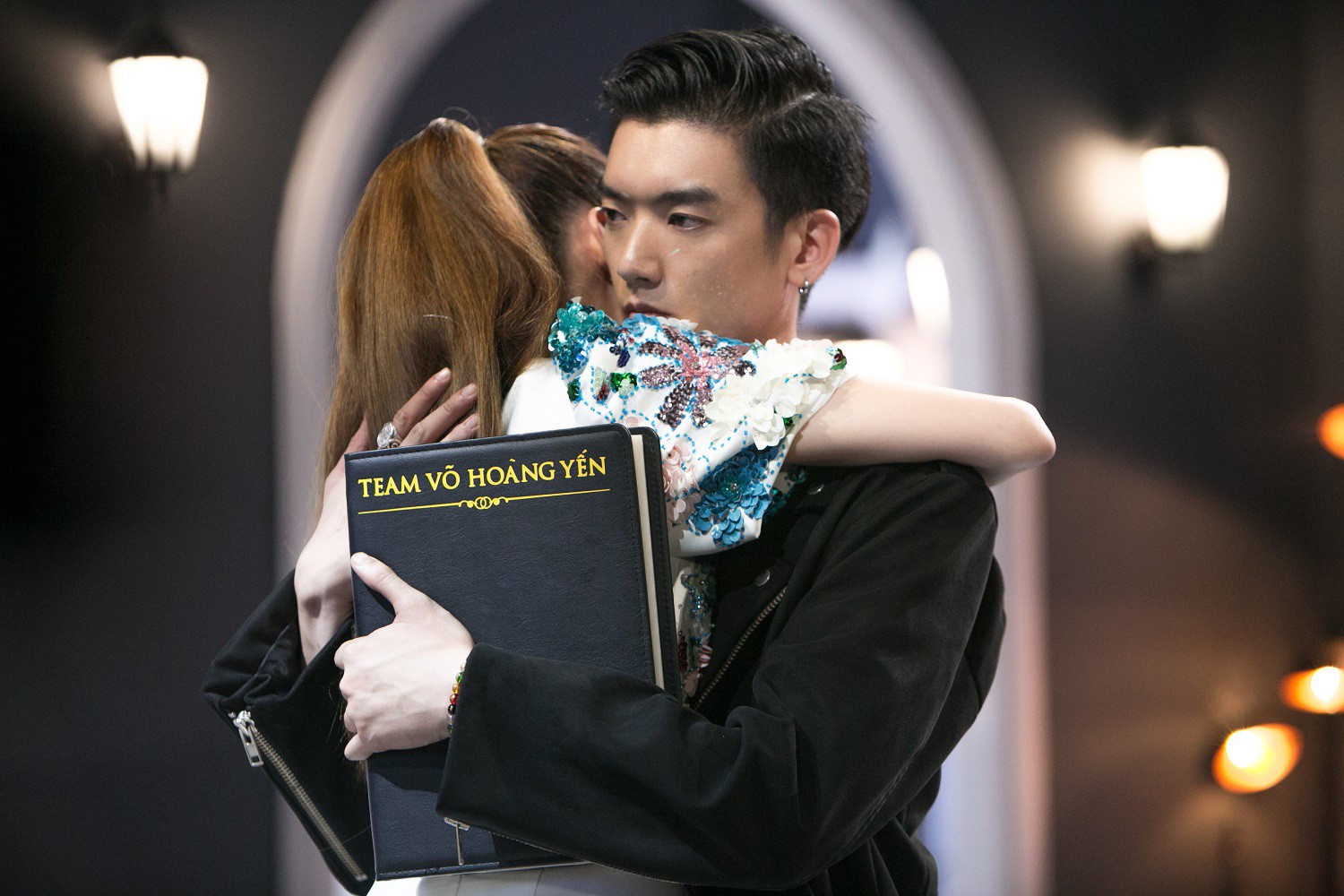 Thí sinh The Face Vietnam bị loại: Tôi thất vọng quá, chị Minh Hằng không công bằng!