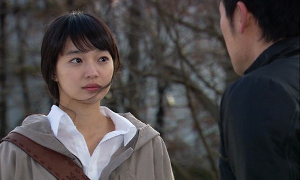 Vừa bỏ 300 triệu cho chồng làm ăn thì vợ phát hiện một bí mật động trời, và cách xử lí nhanh gọn lẹ