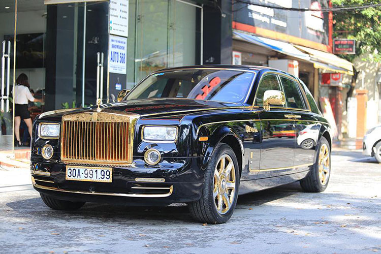Soi Rolls-Royce Phantom rồng vàng, 35 tỷ tại Hải Phòng