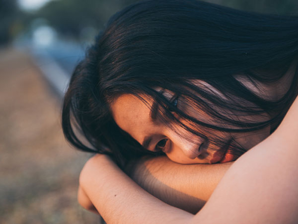 Thử chồng bằng cách nói dối mình bị bệnh nan y, suýt chút nữa tôi đã giết chết anh