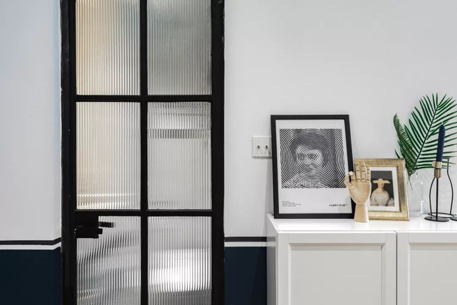 Ai cũng ngả mũ bái phục trước tài sắp xếp của chủ nhân căn hộ 35m² này