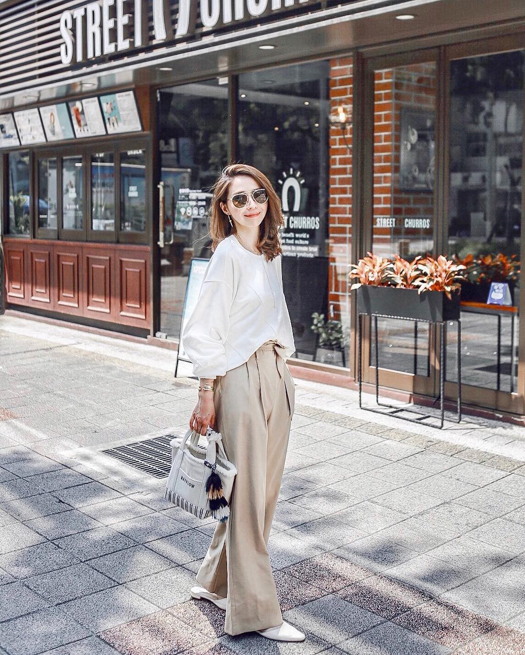 Chẳng thể diện váy vóc thường xuyên vào mùa lạnh thì các nàng công sở đã có 4 mẫu quần chuẩn thanh lịch này