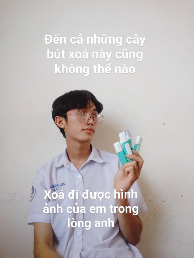 Thanh niên dùng bút xoá, máy tính casio, thước kẻ... thay lời yêu gửi crush