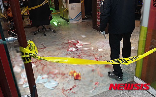 Hàn Quốc: Vụ án thanh niên trầm cảm sát hại nhân viên tiệm net gây phẫn nộ cộng đồng, nhận gần 900 nghìn chữ ký kêu gọi mức án cao nhất