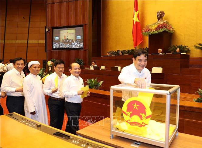 Những hình ảnh đại biểu Quốc hội bỏ phiếu bầu Chủ tịch nước