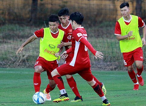 HLV Incheon United khen 3 cầu thủ ĐT Việt Nam