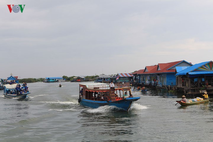 Cuộc sống của người Việt trên Biển Hồ, Campuchia