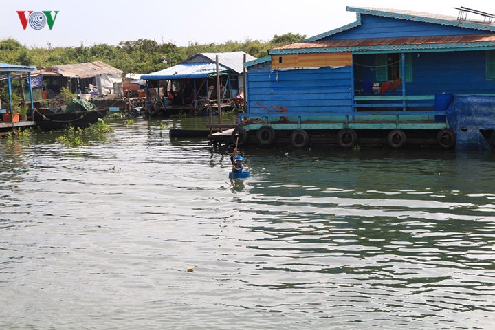 Cuộc sống của người Việt trên Biển Hồ, Campuchia