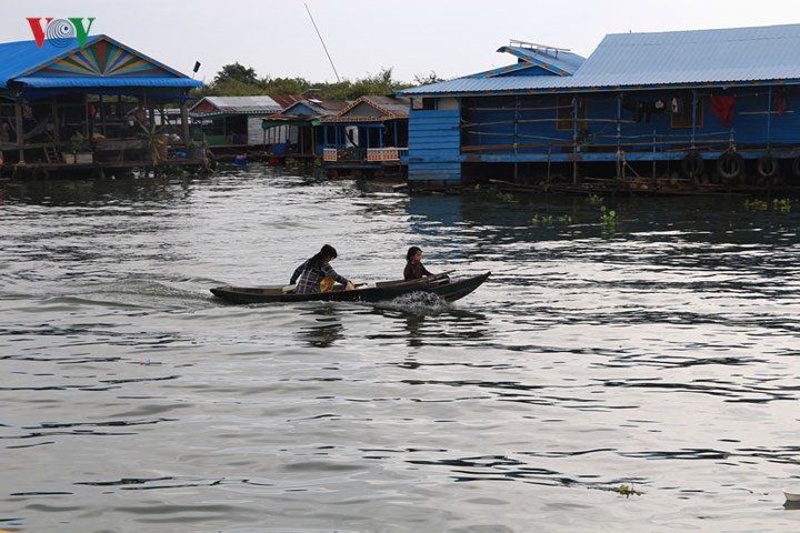 Cuộc sống của người Việt trên Biển Hồ, Campuchia