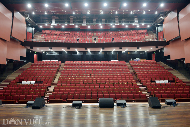 Ảnh: Nhà hát gần 800 tỷ vắng lặng như tờ ở Vĩnh Phúc