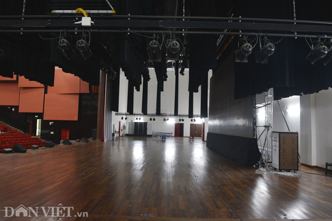 Ảnh: Nhà hát gần 800 tỷ vắng lặng như tờ ở Vĩnh Phúc