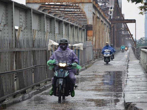 Dự báo thời tiết 23/10: Hà Nội mưa rào, trời chuyển lạnh