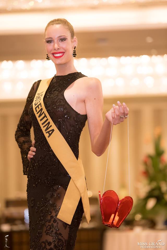 Phương Nga trượt dự đoán Top 16 Miss Grand International