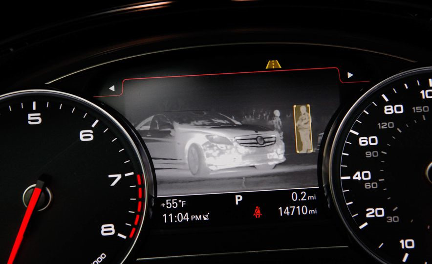 Xe hơi ngày nay trang bị công nghệ gì để giữ mạng người?