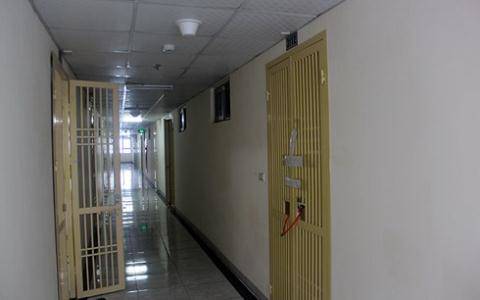 Vụ bé sơ sinh bị ném ở chung cư Linh Đàm: Bạn trai cũ nói gì?