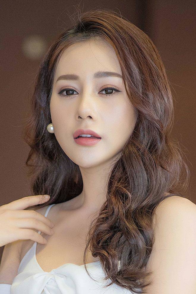 Mẹ ruột Quỳnh búp bê nói gì khi con phẫu thuật thẩm mỹ đến mức bạn diễn nhận không ra? Mẹ ruột Quỳnh búp bê nói gì khi con phẫu thuật thẩm mỹ đến mức bạn diễn nhận không ra?