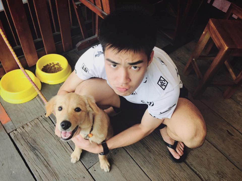 Thủ môn Thái Lan được gọi là nam thần sân cỏ vì đẹp trai, cao 1,82 m