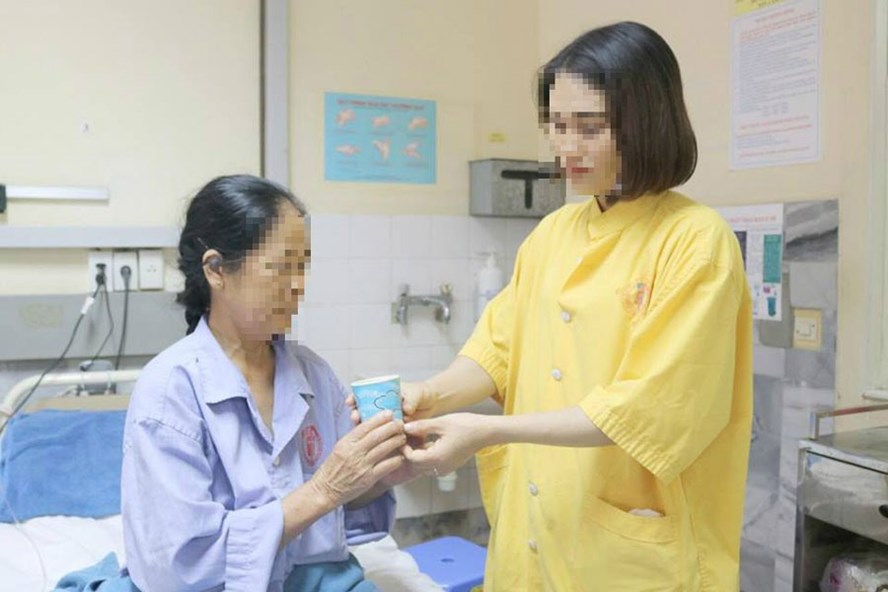 Liên tiếp 2 vụ tử vong vì truyền dịch: Báo động tình trạng lạm dụng truyền dịch