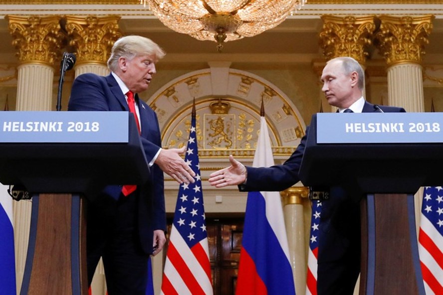 Tổng thống Vladimir Putin hỏi khó cố vấn an ninh của ông Donald Trump