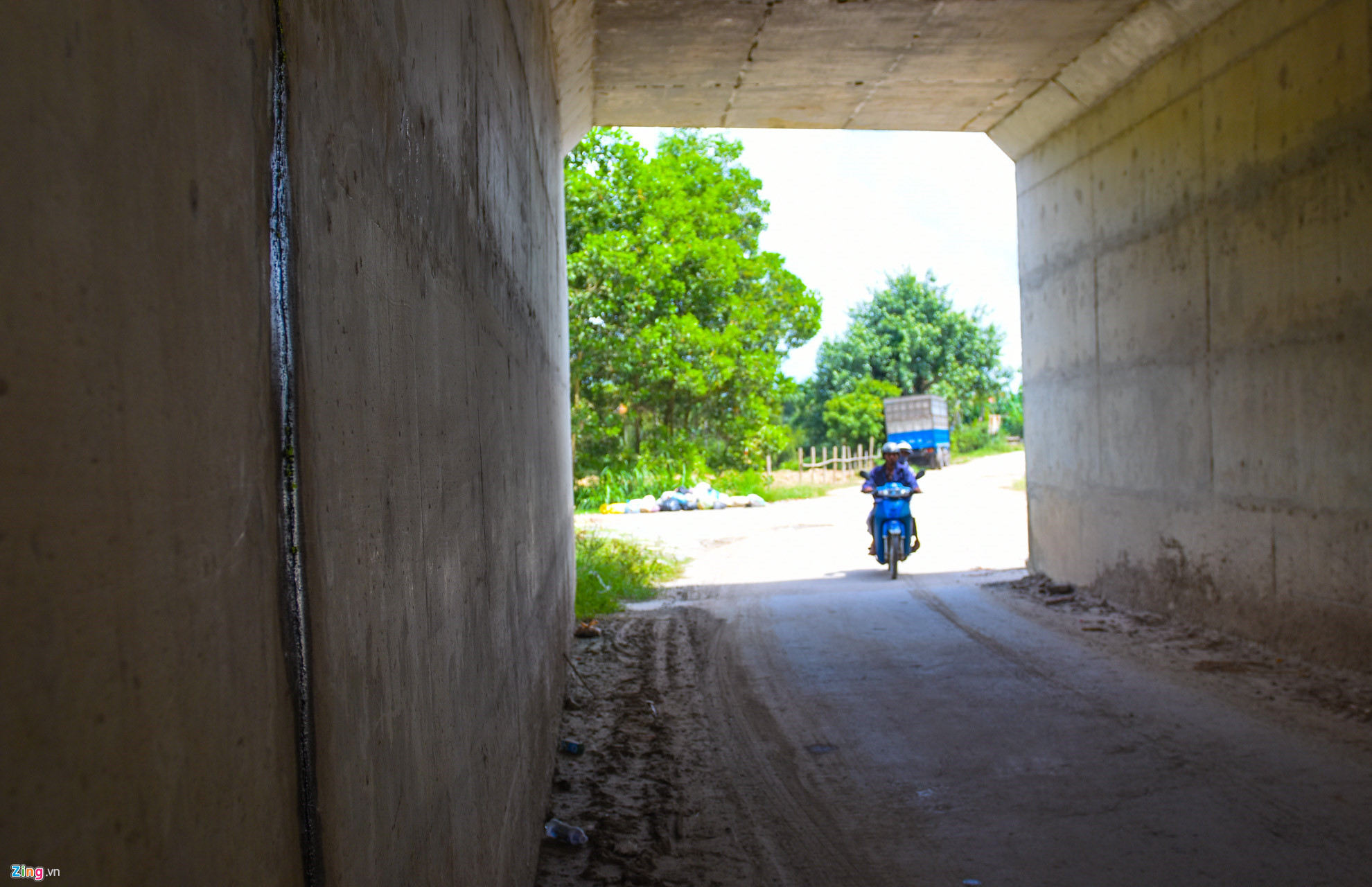 Phát hiện thêm nhiều cầu trên cao tốc 34.500 tỷ bị nứt, thấm nước