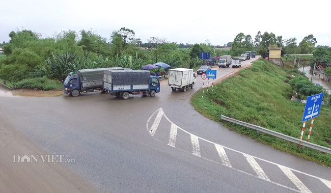 Đê tả sông Đuống oằn mình gánh hàng ngàn lượt xe tránh trạm BOT