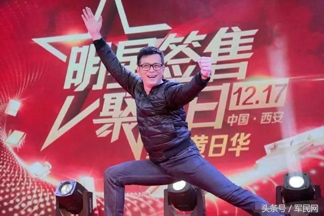 Cuộc sống của Kiều Phong lừng lẫy Thiên Long Bát Bộ: Bán hàng rong, diễn hội chợ kiếm tiền nuôi vợ