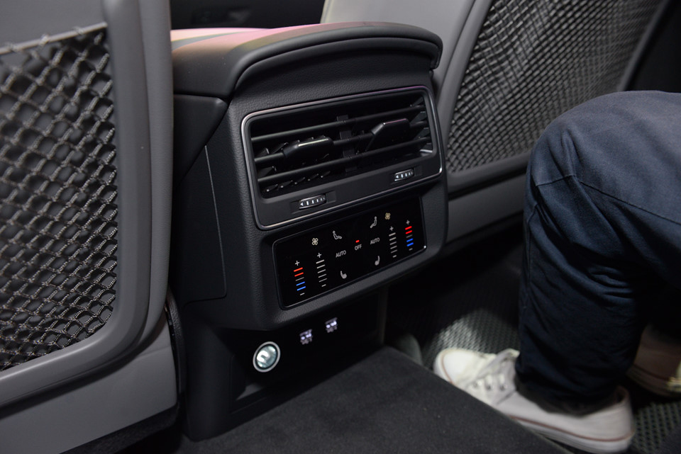 Audi Q8 ra mắt ở VN giá 4,5 tỷ đồng, giao xe tháng 7/2019