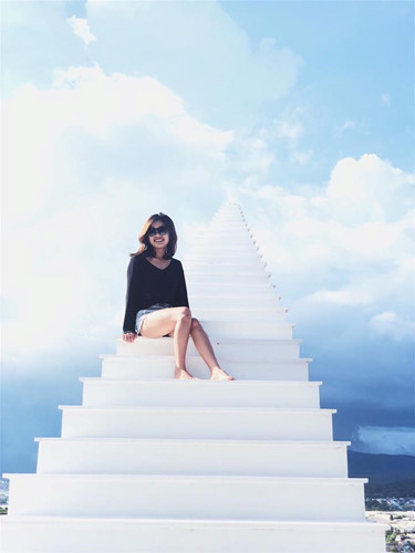 Cầu thang vô cực Đà Lạt gây sốt vì cứ tới là có ảnh đẹp