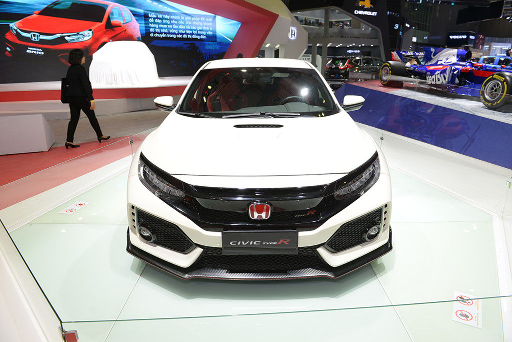 Ảnh Honda Civic Type R 2018 vừa ra mắt