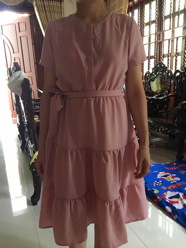 Lại thêm tai nạn mua hàng online cười ra nước mắt: nhận váy giống y mẫu, chỉ khác mỗi... chất vải