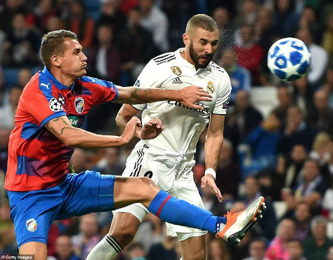 Real Madrid - Viktoria Plzen: 2 sao lớn rực sáng rượt đuổi đến cùng