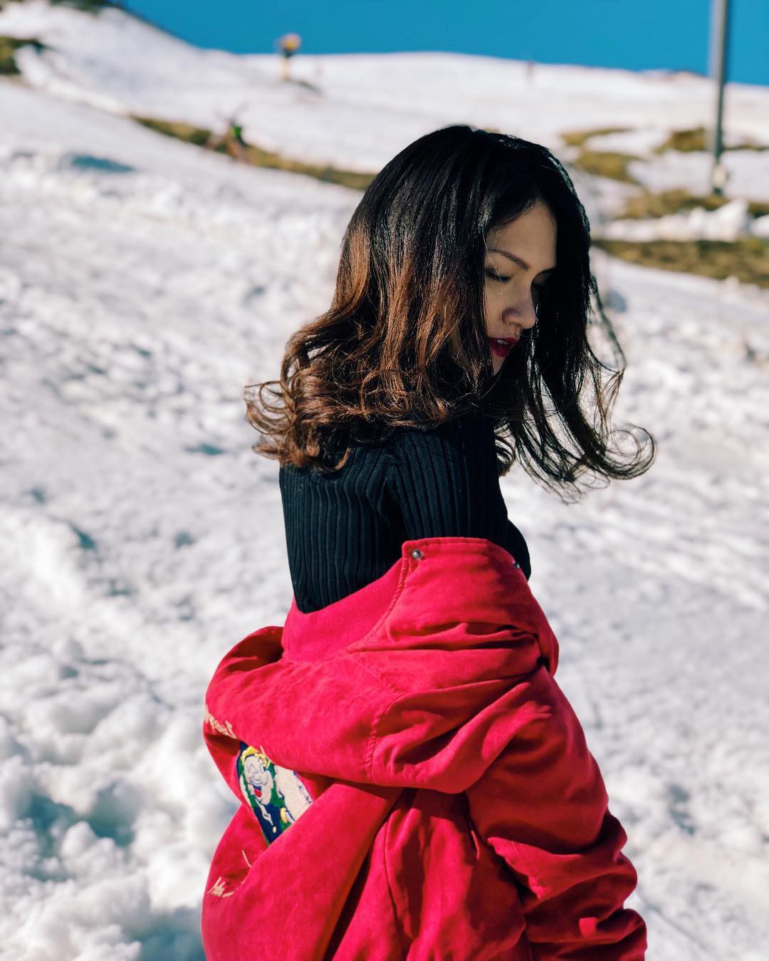 Không thể đùa với thần thái Hoa hậu: Chỉ diện áo 400k mà Hương Giang vẫn được khen đẹp ngút trời