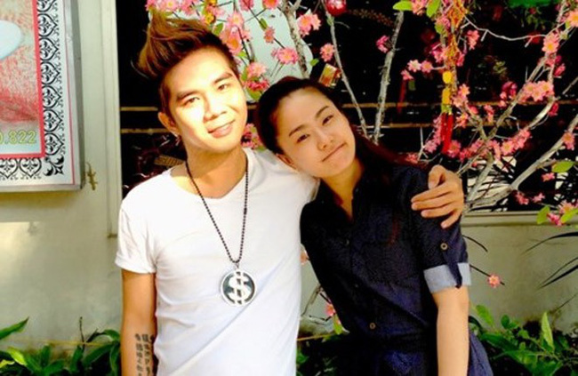 H.A.T từng là thanh xuân của chúng ta, còn thanh xuân của họ vùi chôn trong giấc mộng trăm năm tan thành mây khói H.A.T từng là thanh xuân của chúng ta, còn thanh xuân của họ vùi chôn trong giấc mộng trăm năm tan thành mây khói