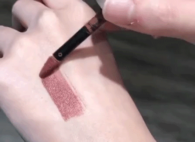 5 màu son đẹp mê tơi với chất son xuất sắc đang khiến các cô nàng bấn loạn nhất thời điểm này