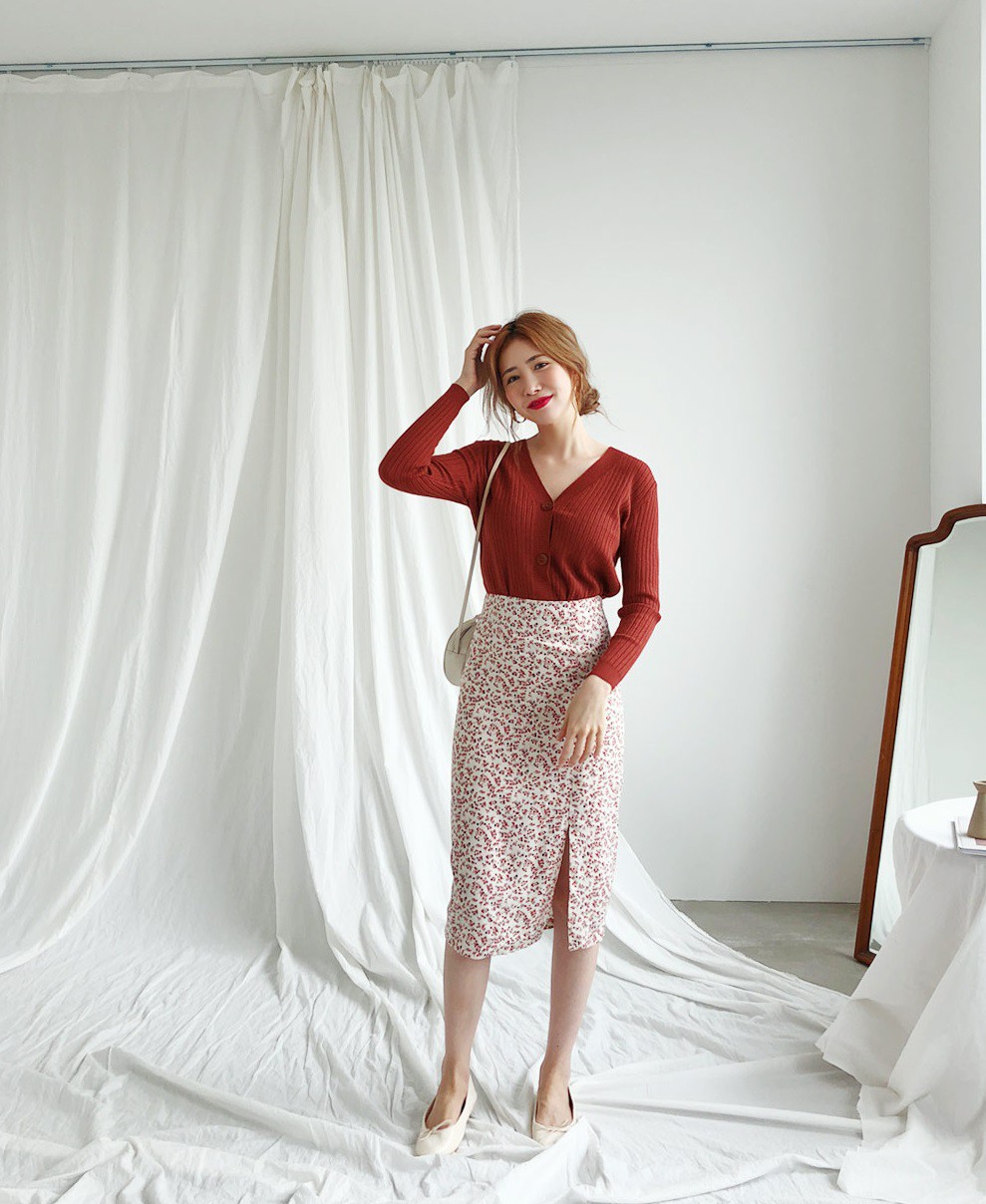 Áo khoác cardigan rất xinh và trendy nhưng để diện không bị luộm thuộm, dìm dáng thì các nàng cần nhớ 3 tips sau