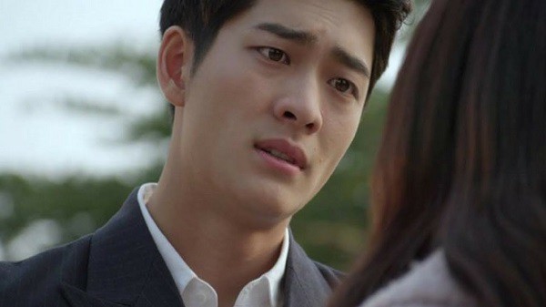 Yêu phải Sở Khanh, gái ngoan mạnh tay trị người yêu và gặp cái kết không tưởng Yêu phải Sở Khanh, gái ngoan mạnh tay trị người yêu và gặp cái kết không tưởng