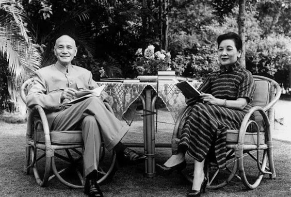 Đánh ghen như kiểu của phu nhân Tưởng Giới Thạch: Cách hành xử chẳng ai thông minh bằng và khiến nhân tình của chồng phải phục sát đất