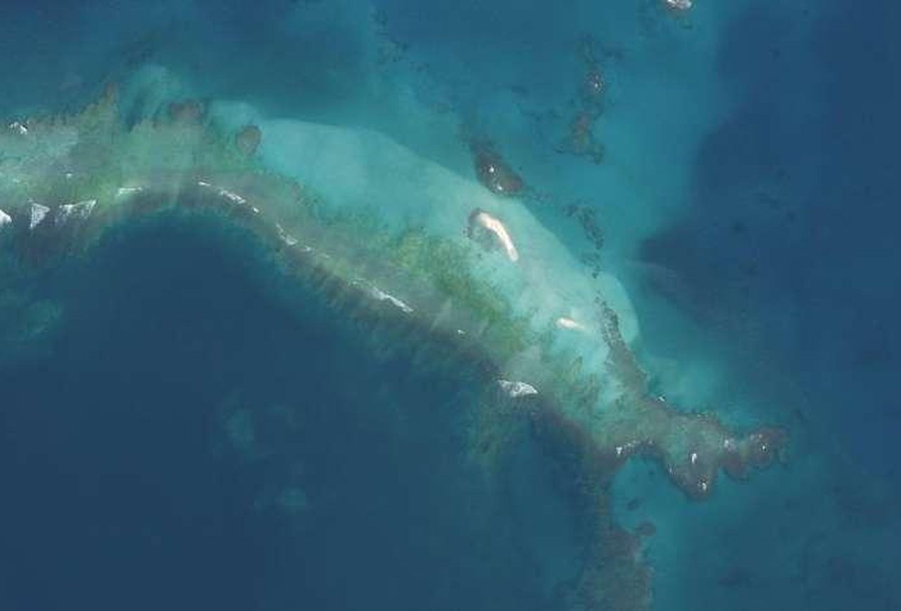 Kinh ngạc, một hòn đảo Hawaii bị siêu bão Walaka xối sạch