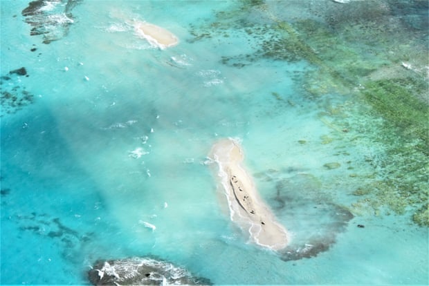 Kinh ngạc, một hòn đảo Hawaii bị siêu bão Walaka xối sạch