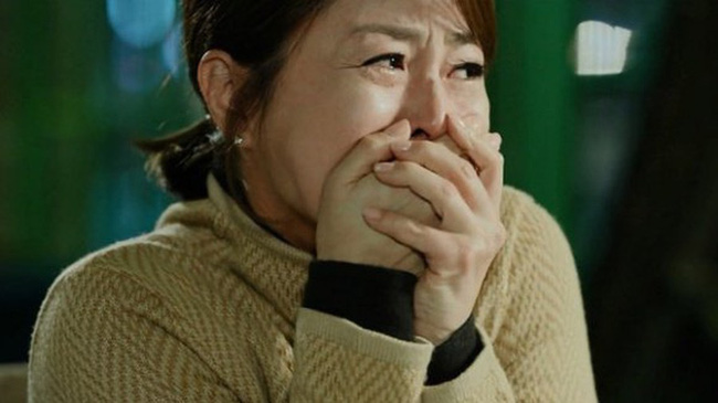 Rắp tâm đuổi dâu út ra khỏi nhà vì cho rằng không hợp phong thủy, dâu cả nhận về cái kết đắng chát Rắp tâm đuổi dâu út ra khỏi nhà vì cho rằng không hợp phong thủy, dâu cả nhận về cái kết đắng chát