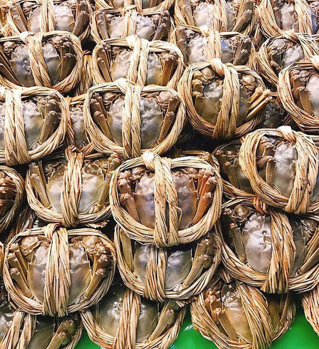 Cua lông Hồng Kông gần 1 triệu đồng/2 lạng về Việt Nam dân tình đua nhau mua