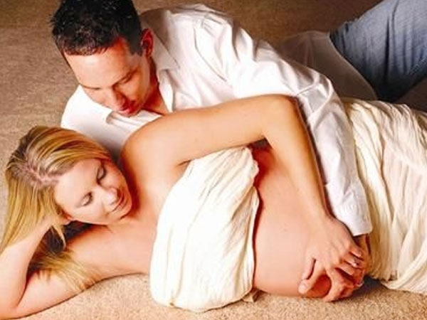 Trường hợp nào không nên yêu khi mang thai?