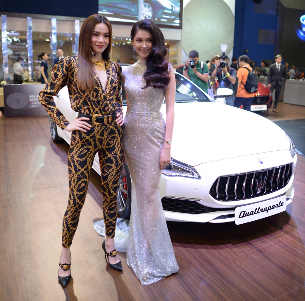 Dàn người mẫu thu hút ở Vietnam Motor Show 2018